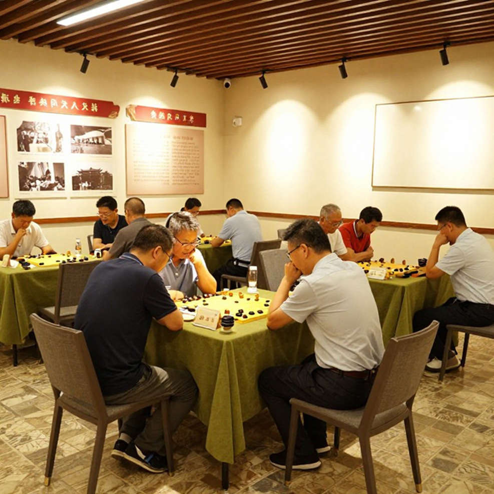 Sai danh tính Chủ tịch FIDE và nước cờ 9...a5: khi bản tin thể thao tự đánh mất bộ lọc
