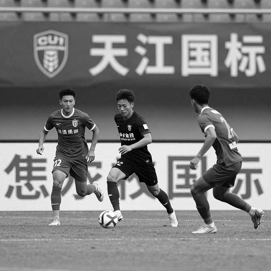 Quang Hai withdraws from FIFA ASEAN Cup: The armband and the void Vietnam cannot fill in time Quang Hai withdraws from FIFA ASEAN Cup: The armband and the void Vietnam cannot fill in time