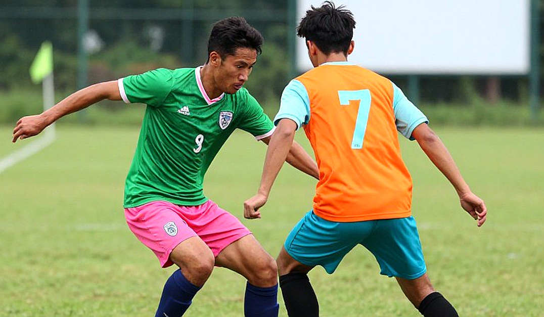 Đêm Thống Nhất và cái bẫy kiểm soát bóng của V.League
