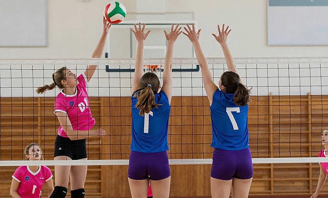 Thắng Serbia 3-0, Thổ Nhĩ Kỳ giành vé vào chung kết EuroVolley 2026 và Olympic 2028 Thắng Serbia 3-0, Thổ Nhĩ Kỳ giành vé vào chung kết EuroVolley 2026 và Olympic 2028